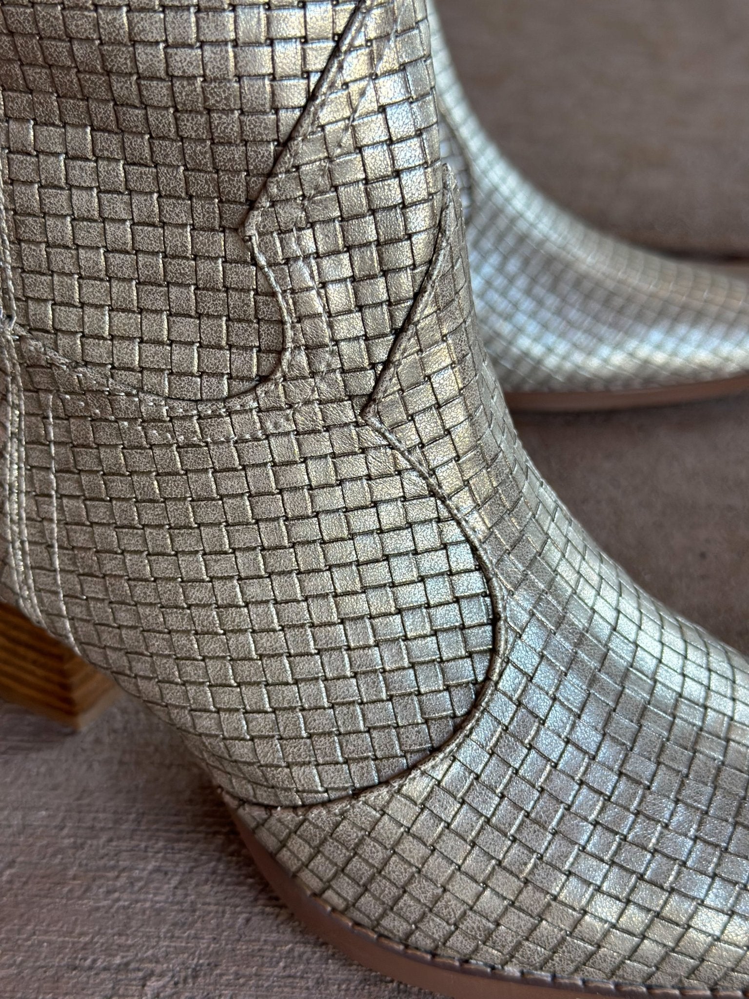 Bambi - Gold Weave Shoes Matisse