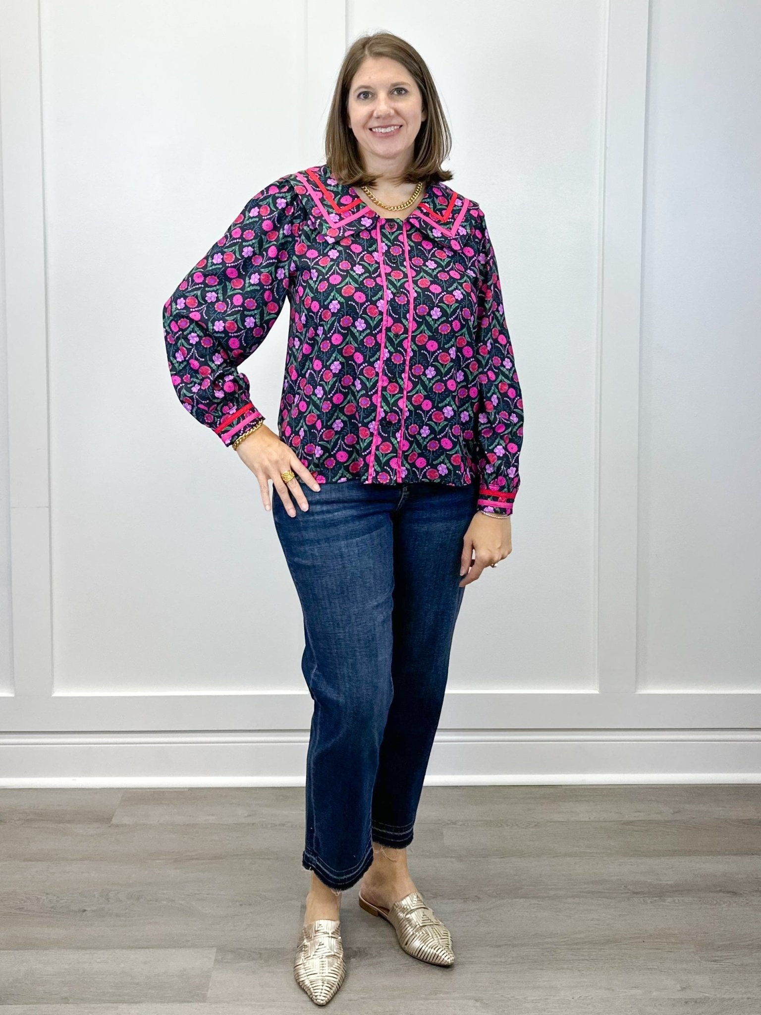 Crimson Bloom Blouse - Black Tops Jodifl
