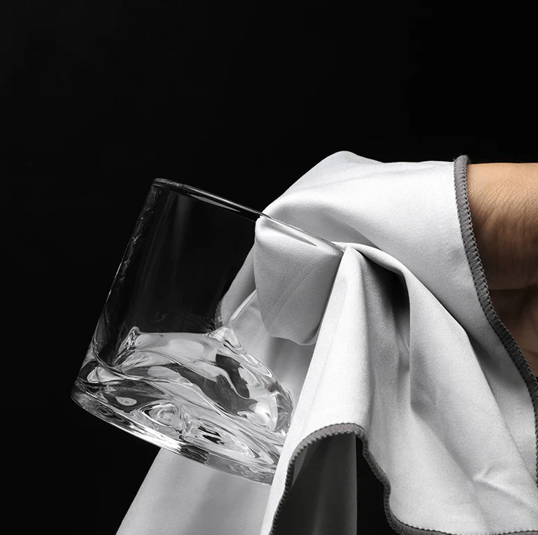 Crystal Polish Cloth - Set of 2 Kitchen + Entertaining Liiton
