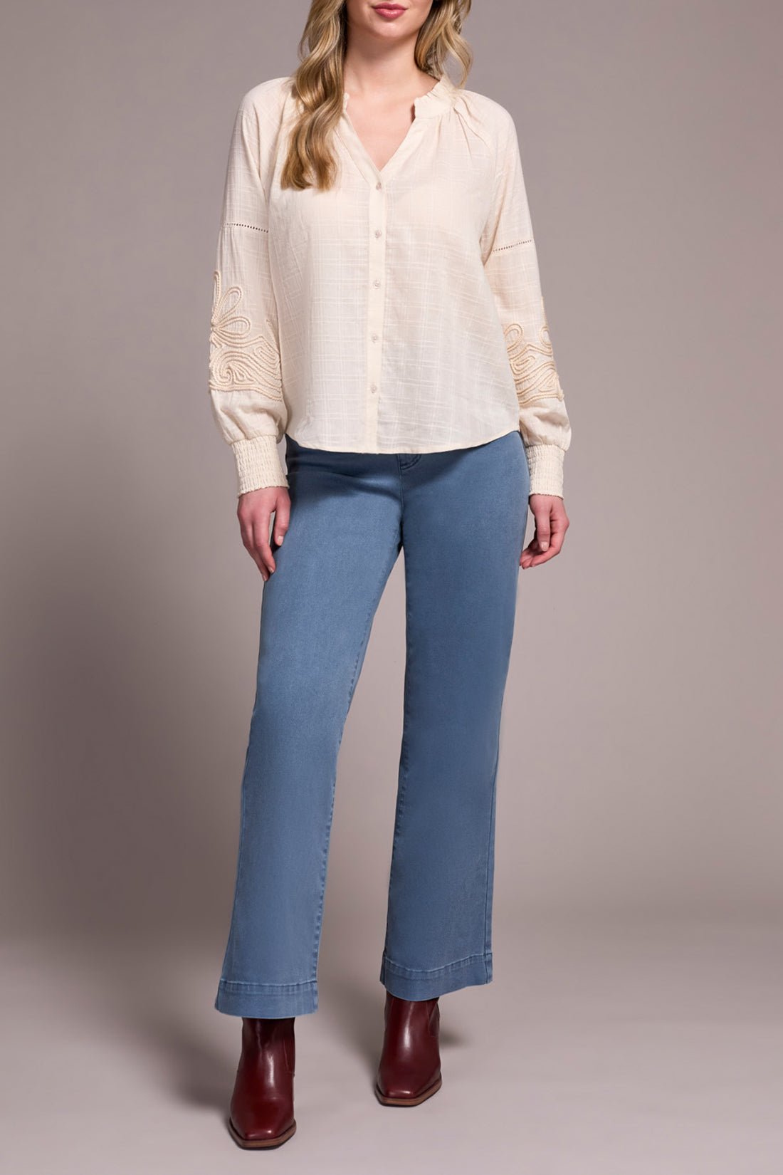 L/S Blouse w/ Applique Sleeves - Moonstone Tops Tribal