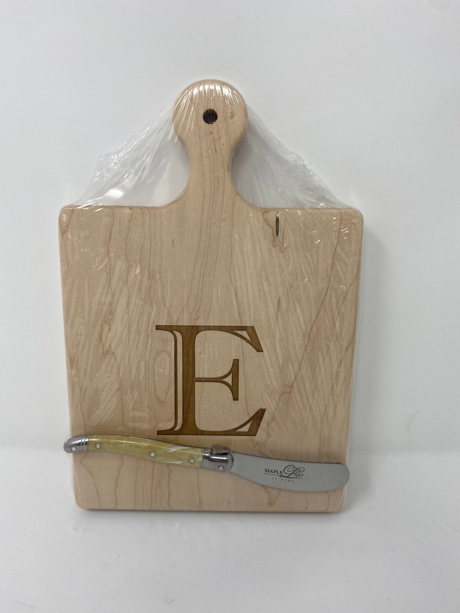 Maple Artisan Paddle Cutting Board Kitchen + Entertaining Maple Leaf at Home E