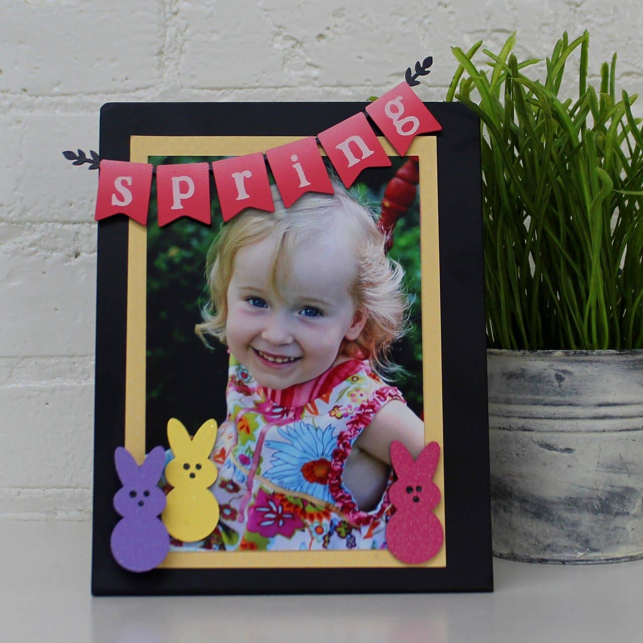 Spring Banner Magnet Home Decor Roeda Studio