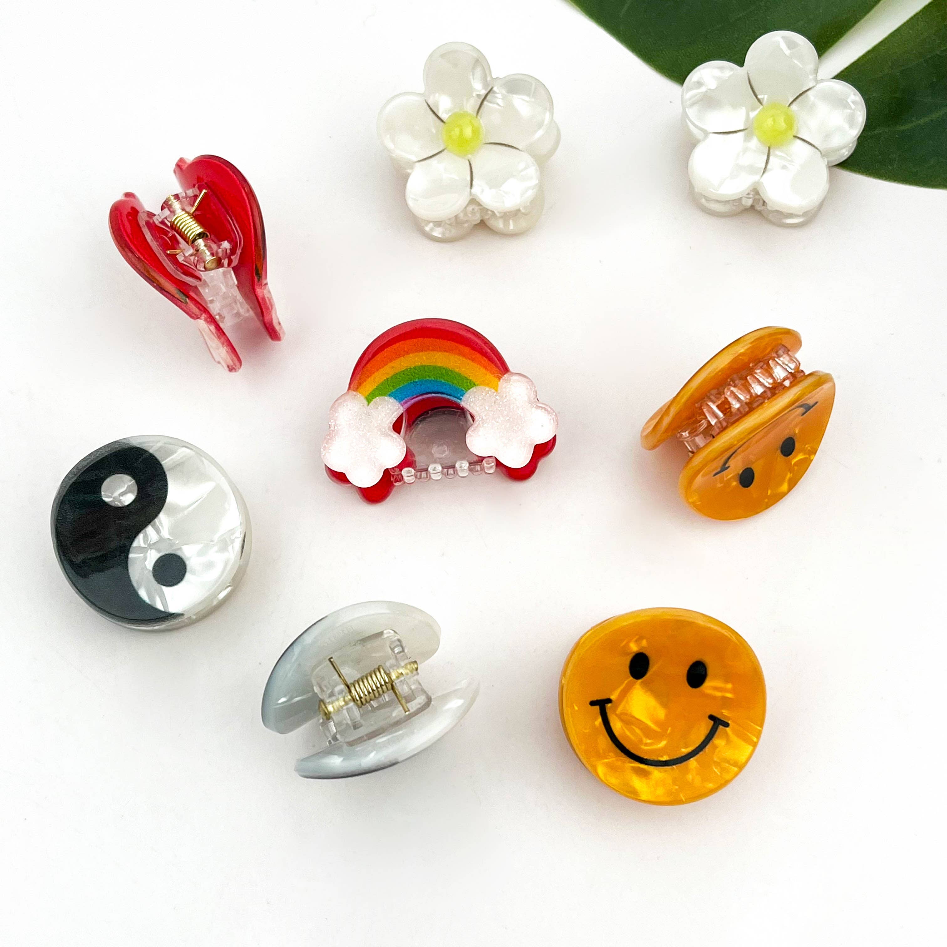 Mini Smiley Face Hair Claw Clip, Cute Floral Hair Clip: A Hair Accessories TheDivaSoap