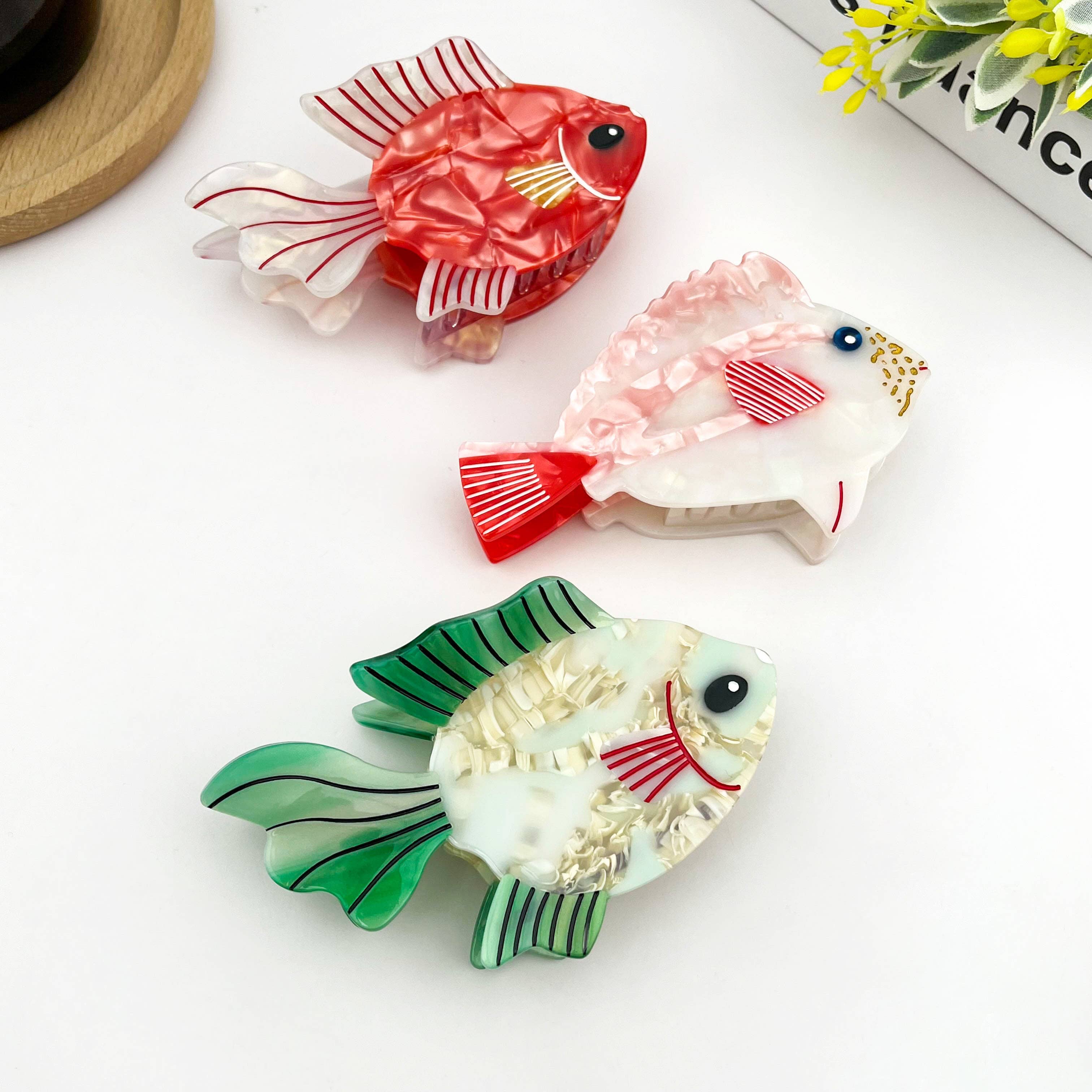 Fish Claw Clip - Black/White Hair Accessories TheDivaSoap