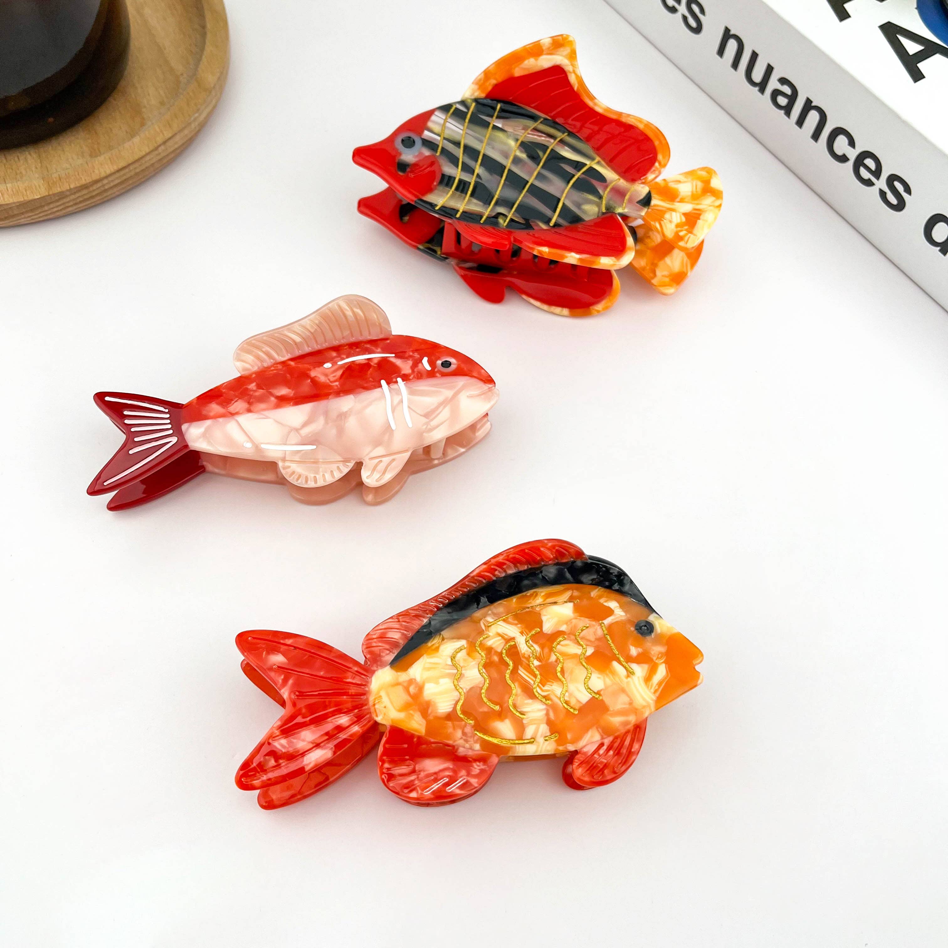 Fish Claw Clip - Red/Black Hair Accessories TheDivaSoap