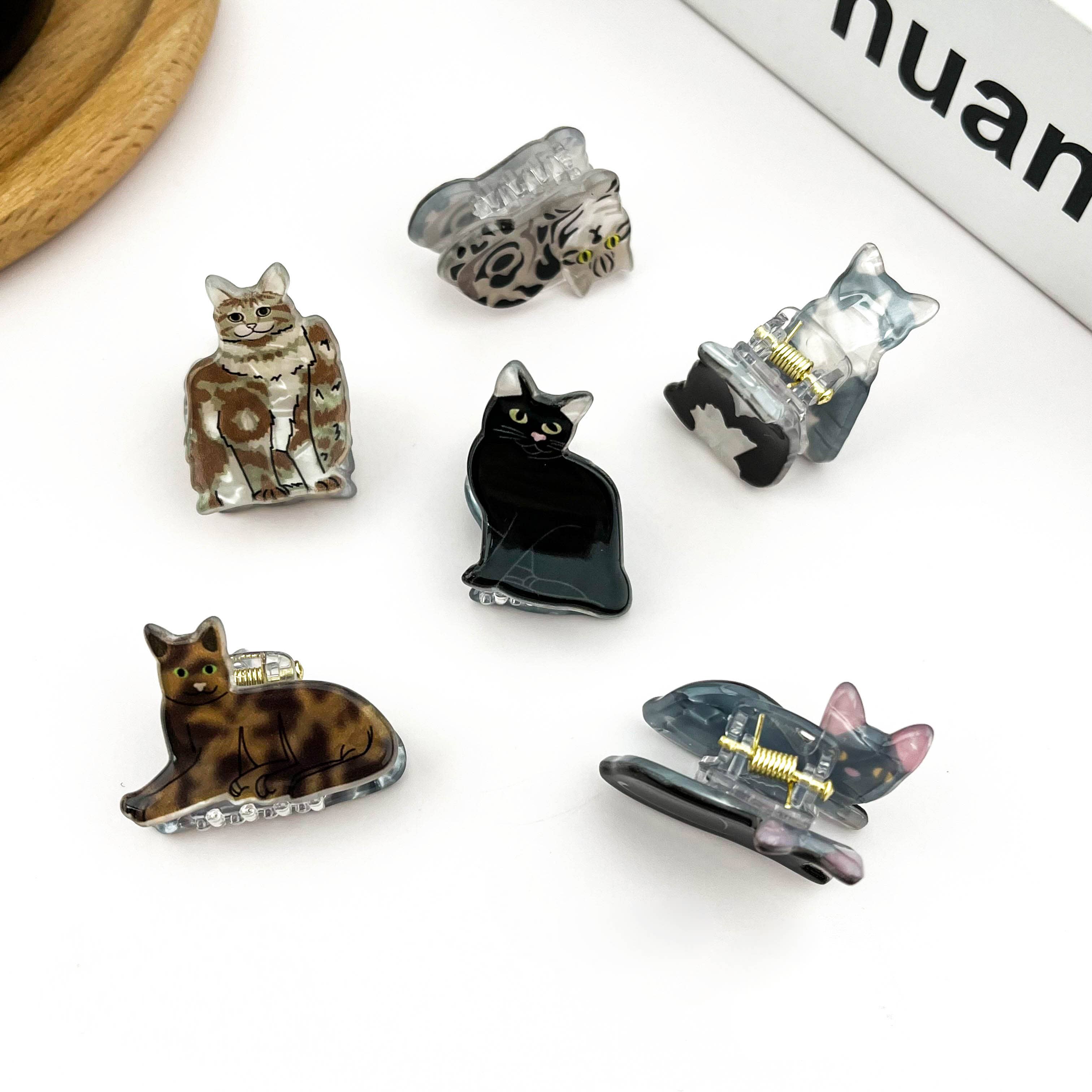 Mini Cat Hair Claw Clip - Black/White Hair Accessories TheDivaSoap
