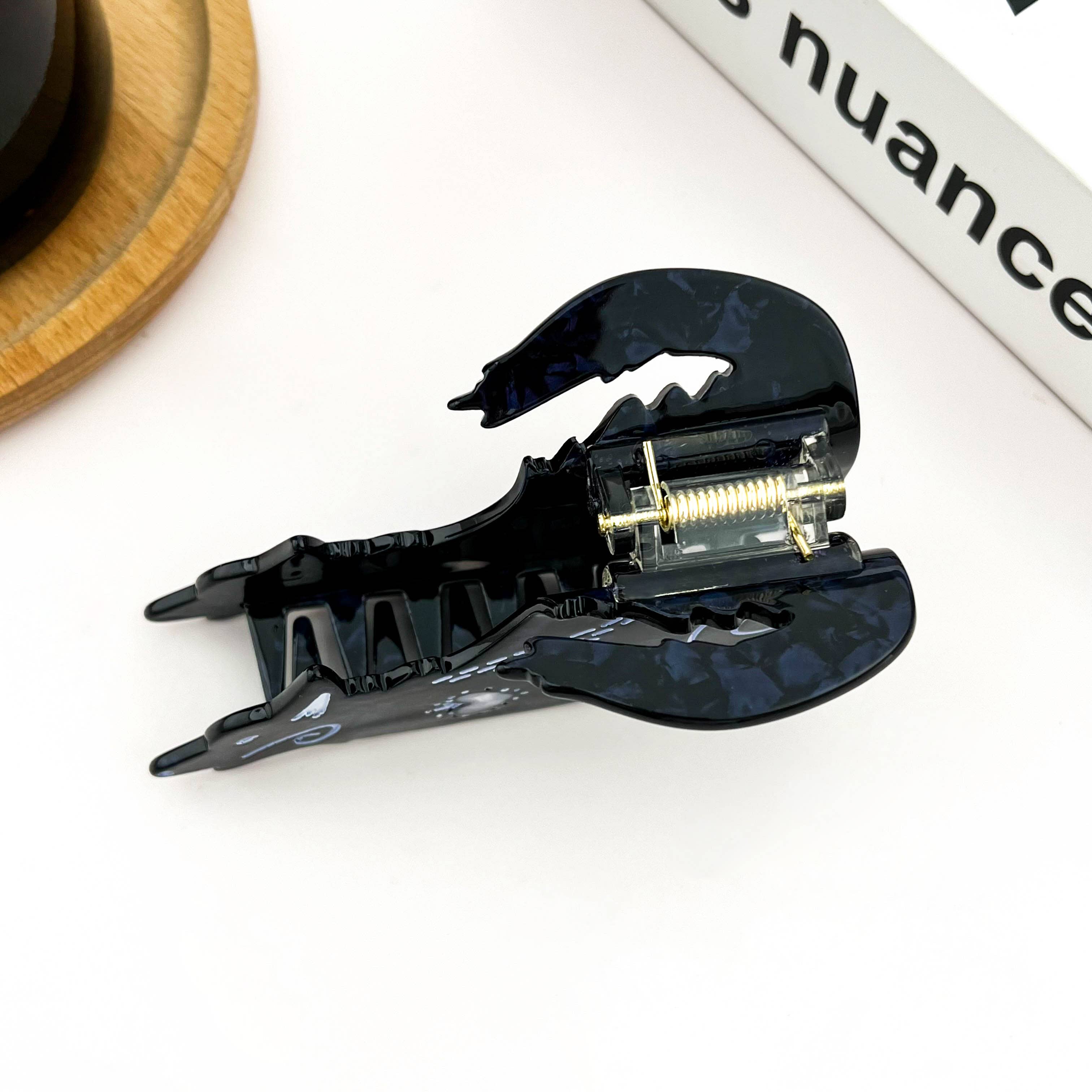 Black Wolf Claw Clip - Black Hair Accessories TheDivaSoap
