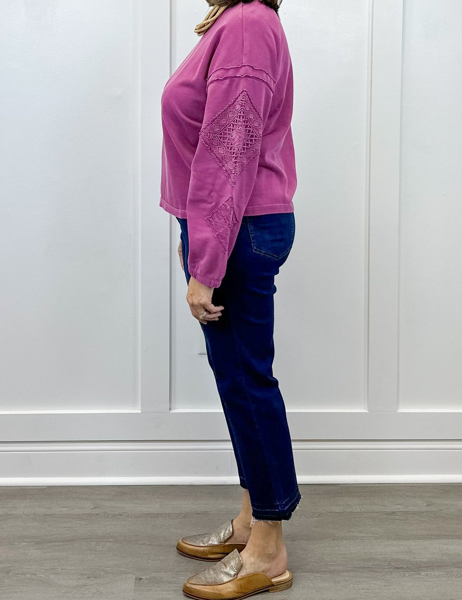 Crew Neck Applique Detail w/ Special Wash - Roseberry Sweaters Tribal