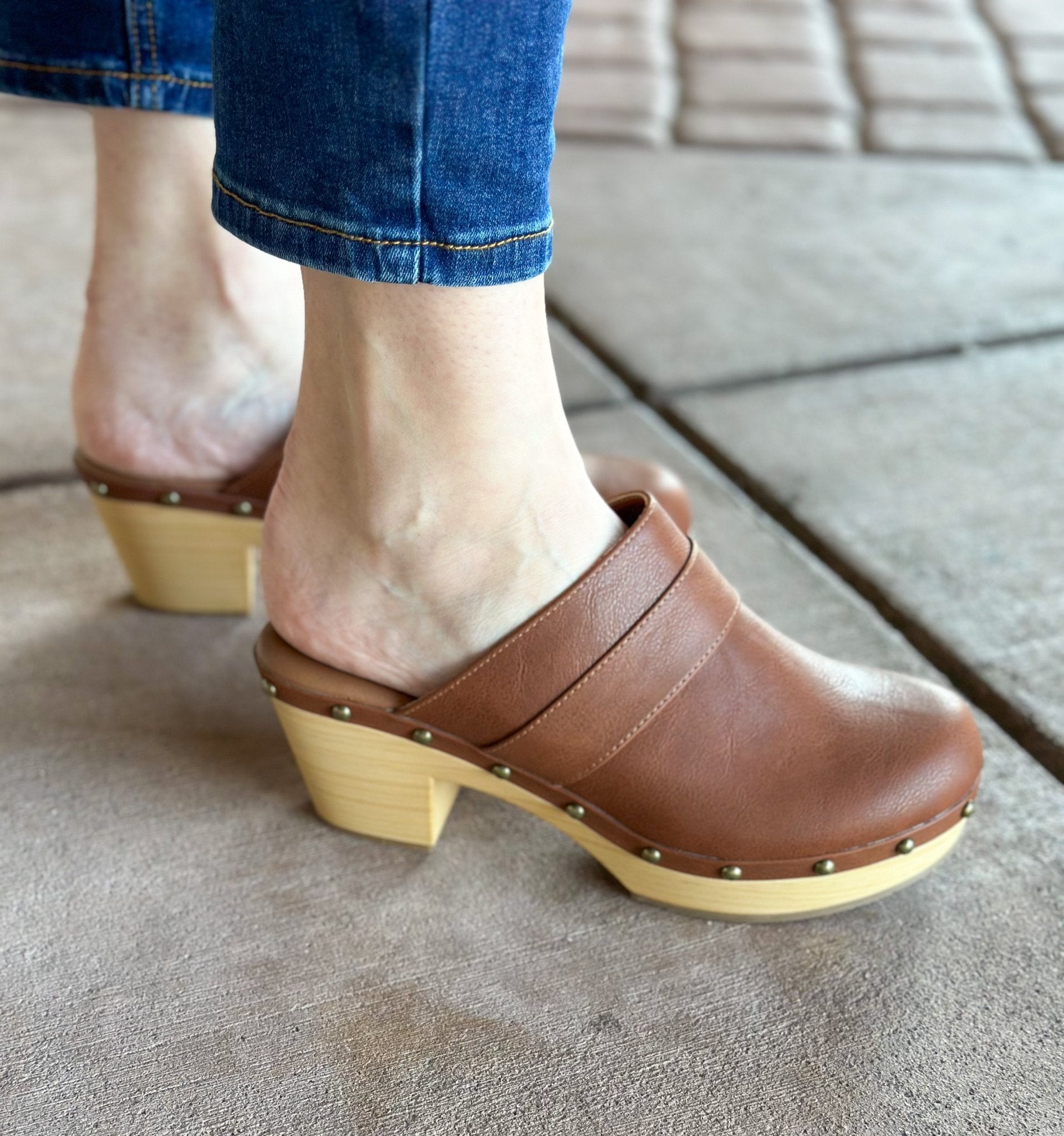 Maverick Heeled Clog - Cognac Shoes Matisse