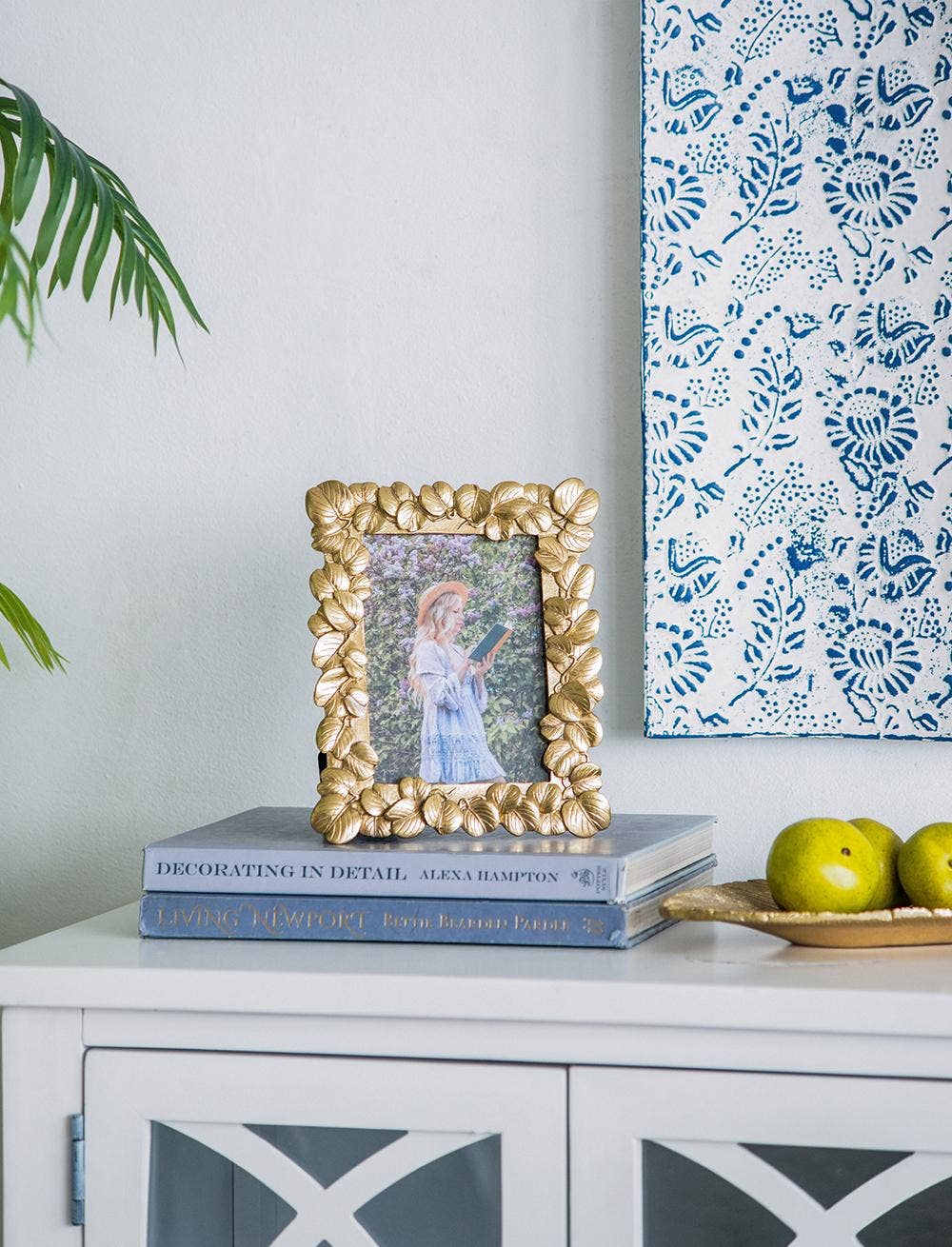 Small Rounded Gold Leaf Frame - 5x7" Home Decor A&B Home Group Inc.