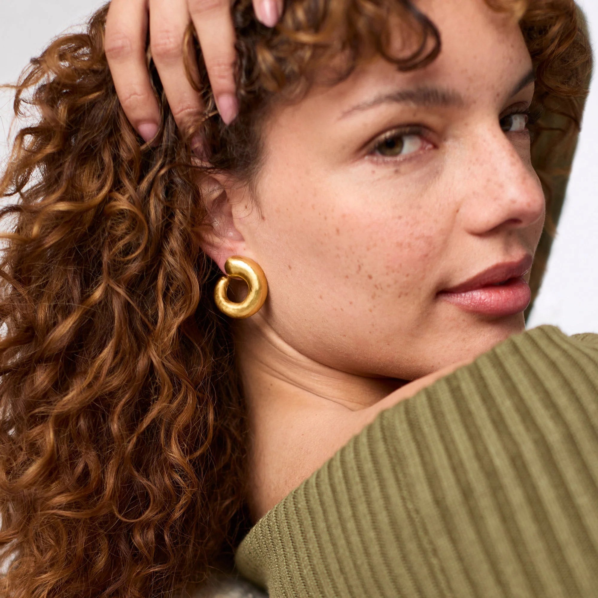 Solara Spiral Earring - Gold - Medium Earrings Julie Vos