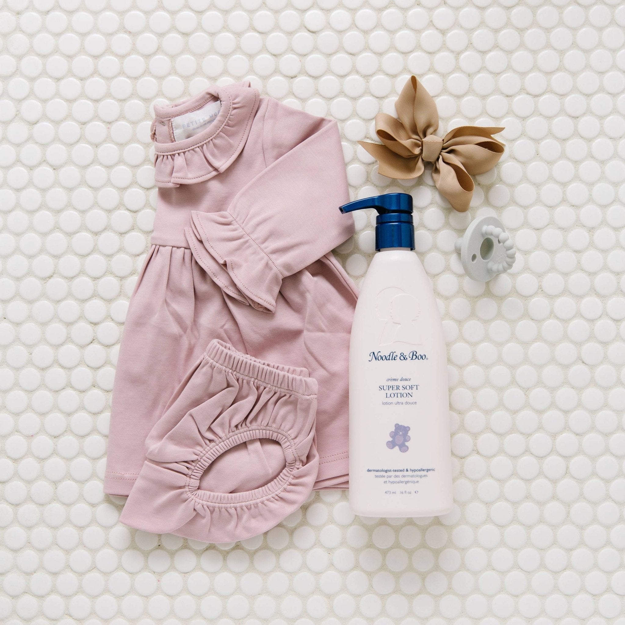 Super Soft Baby Lotion - Crème Douce - 16 oz Bath Noodle & Boo
