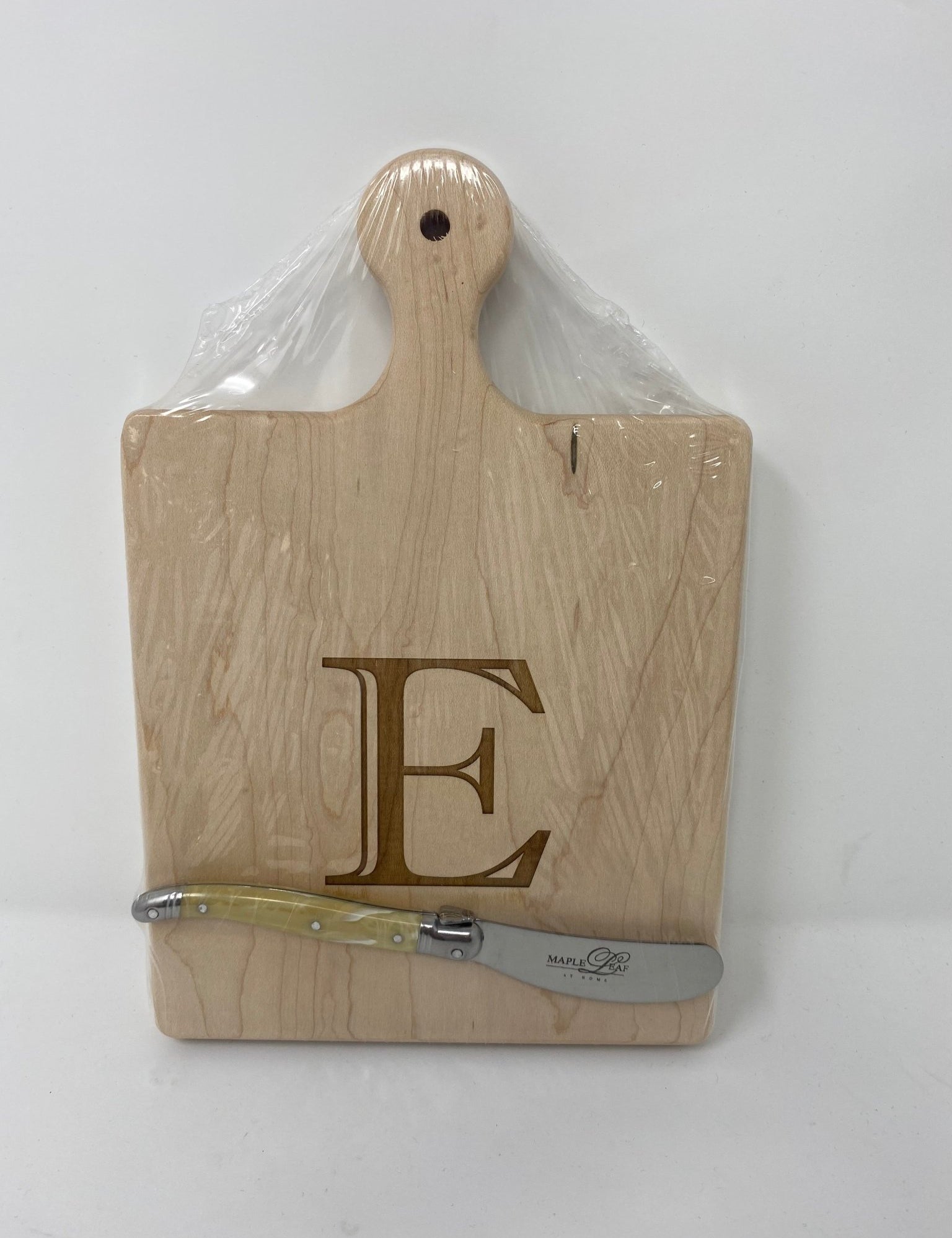 Maple Artisan Paddle Cutting Board Kitchen + Entertaining Maple Leaf at Home E