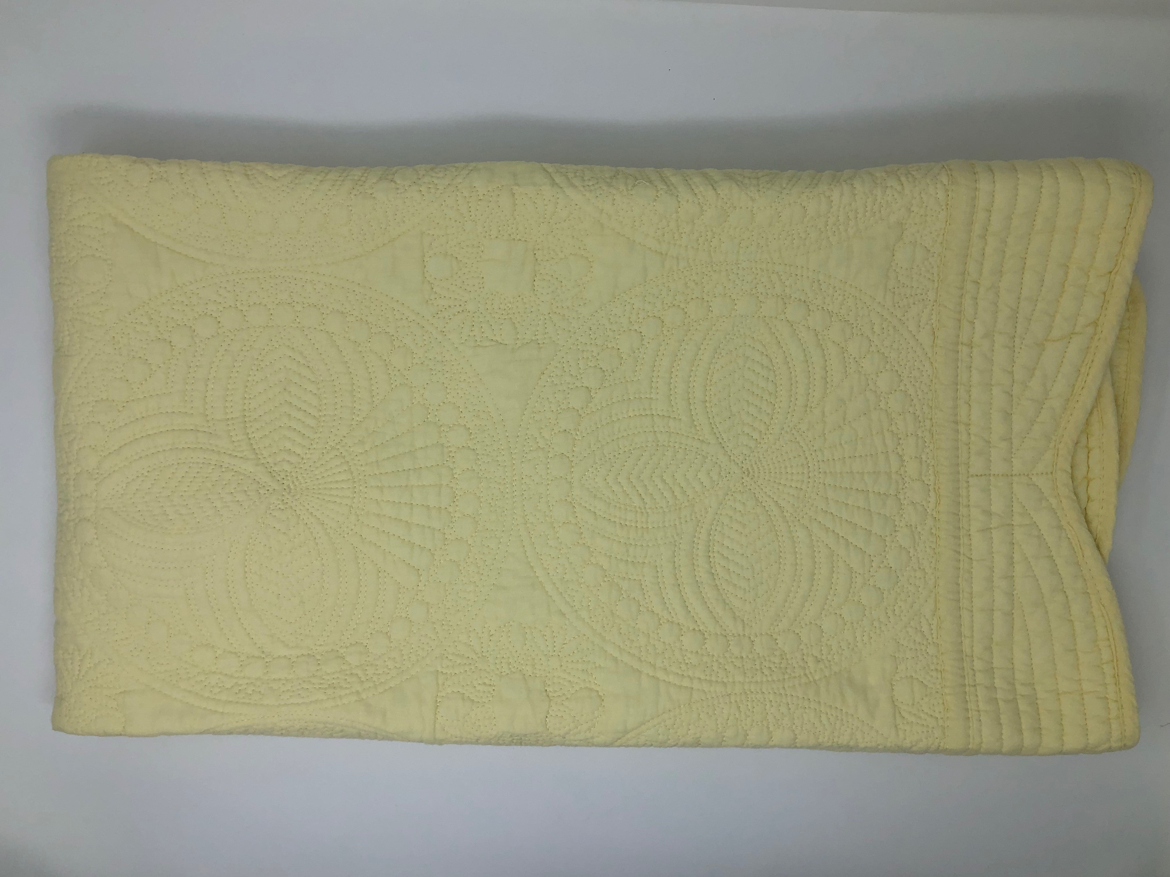 Baby Medallion Quilt Baby Accessories Oriental Products yellow  